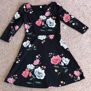 Black Old Navy floral dress